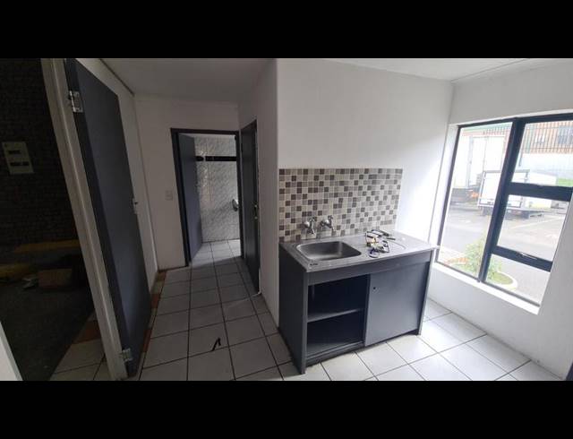 INDUSTRIAL PROPERTY TO RENT IN HALFWAY HOUSE